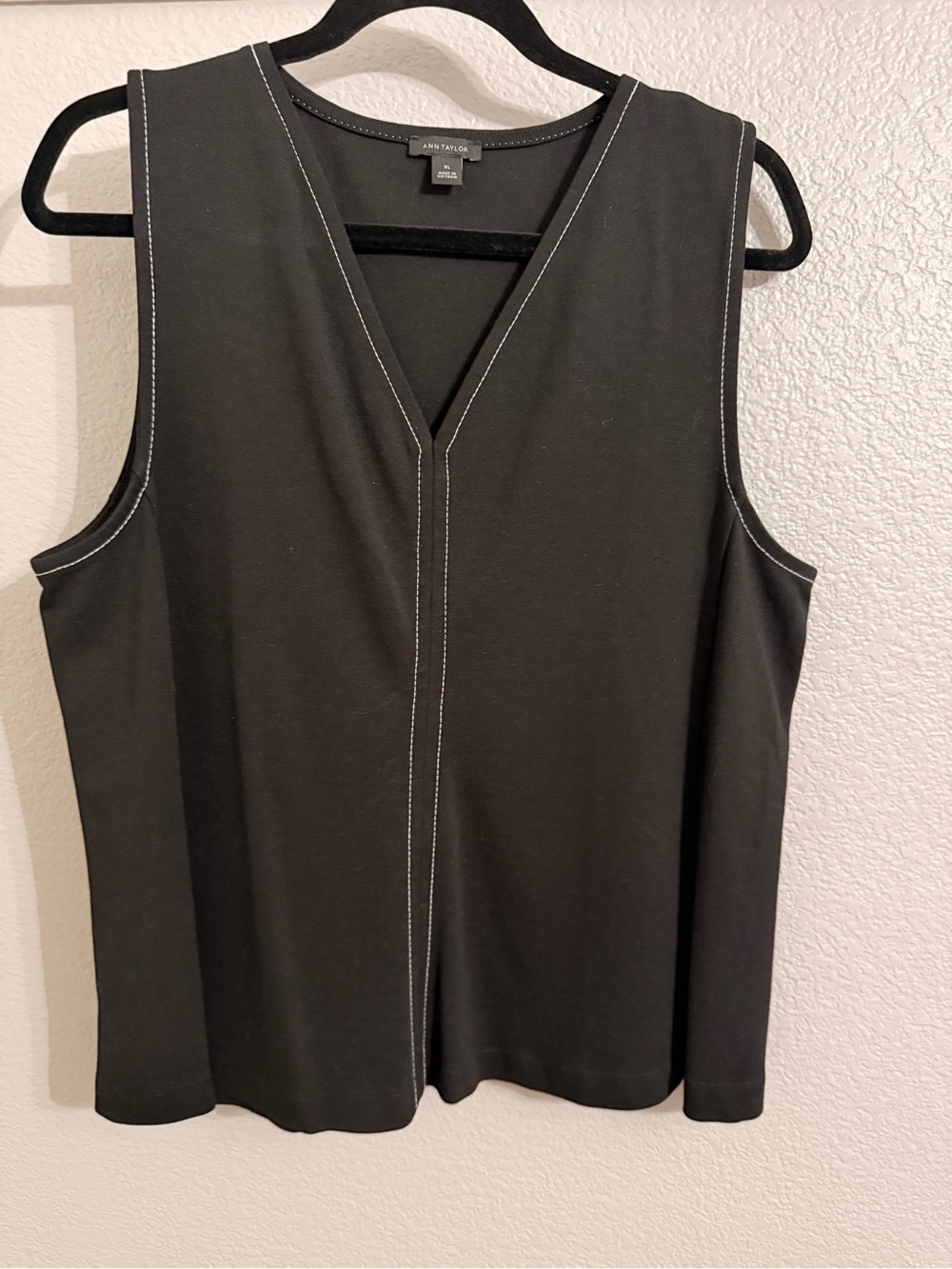 Ann Taylor Black Sleeveless V-Neck Top with White Stitching